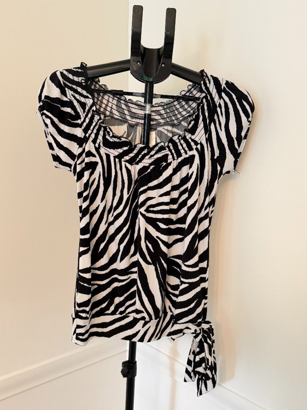 Heart Soul Black and White Zebra Print Top Size M